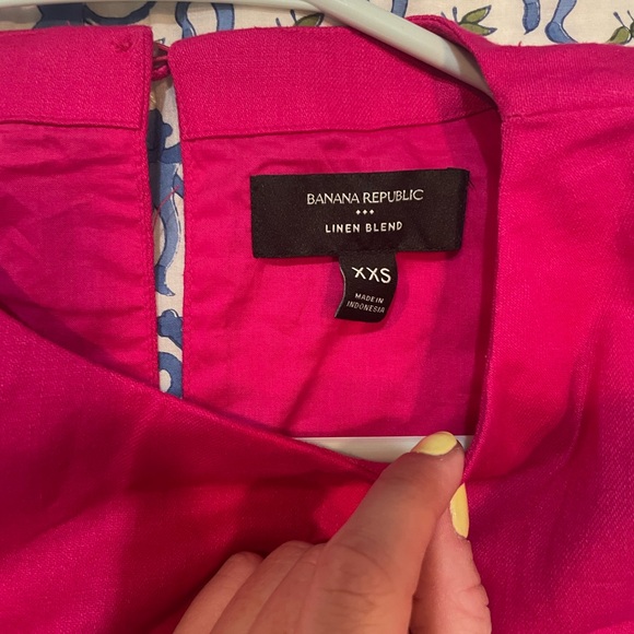 BR Cropped Linen Shell - Picture 3 of 5